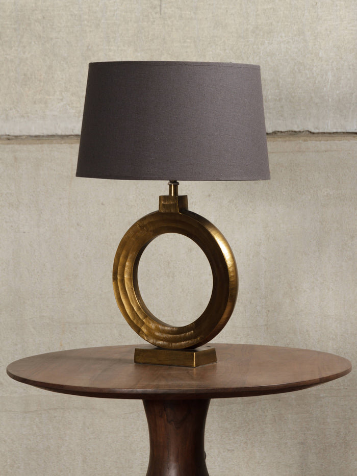 Table lamp Lorentz empty gold circle (40)