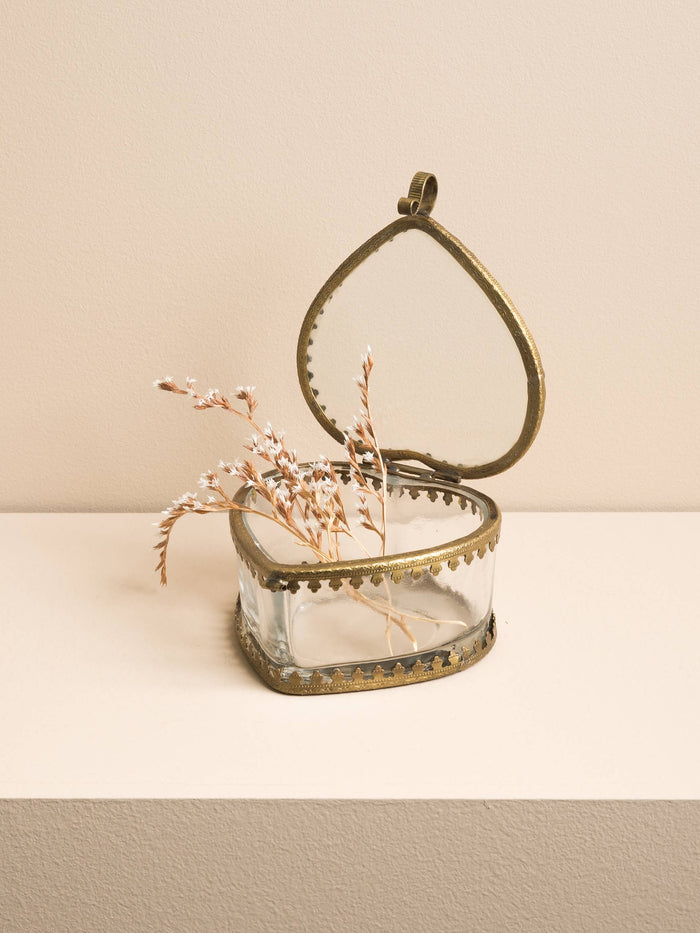 Glass Heart Box Scalloped Metal