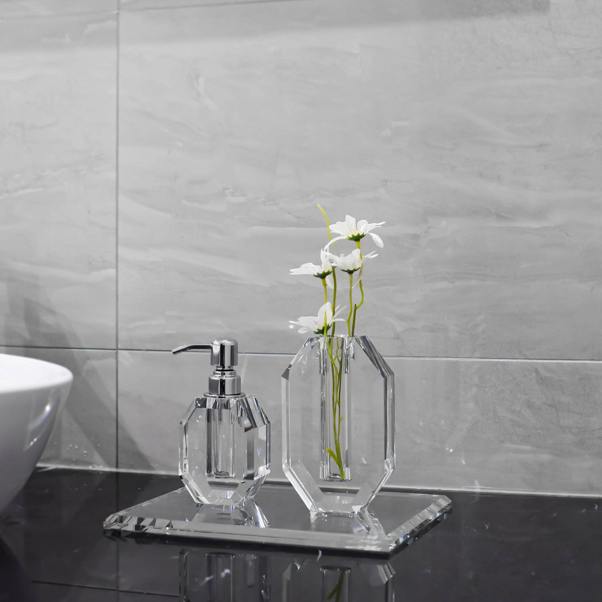 CRYSTAL SOAP DISPENSER: PINK