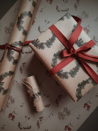 Christmas Wreath Kraft Wrapping Paper